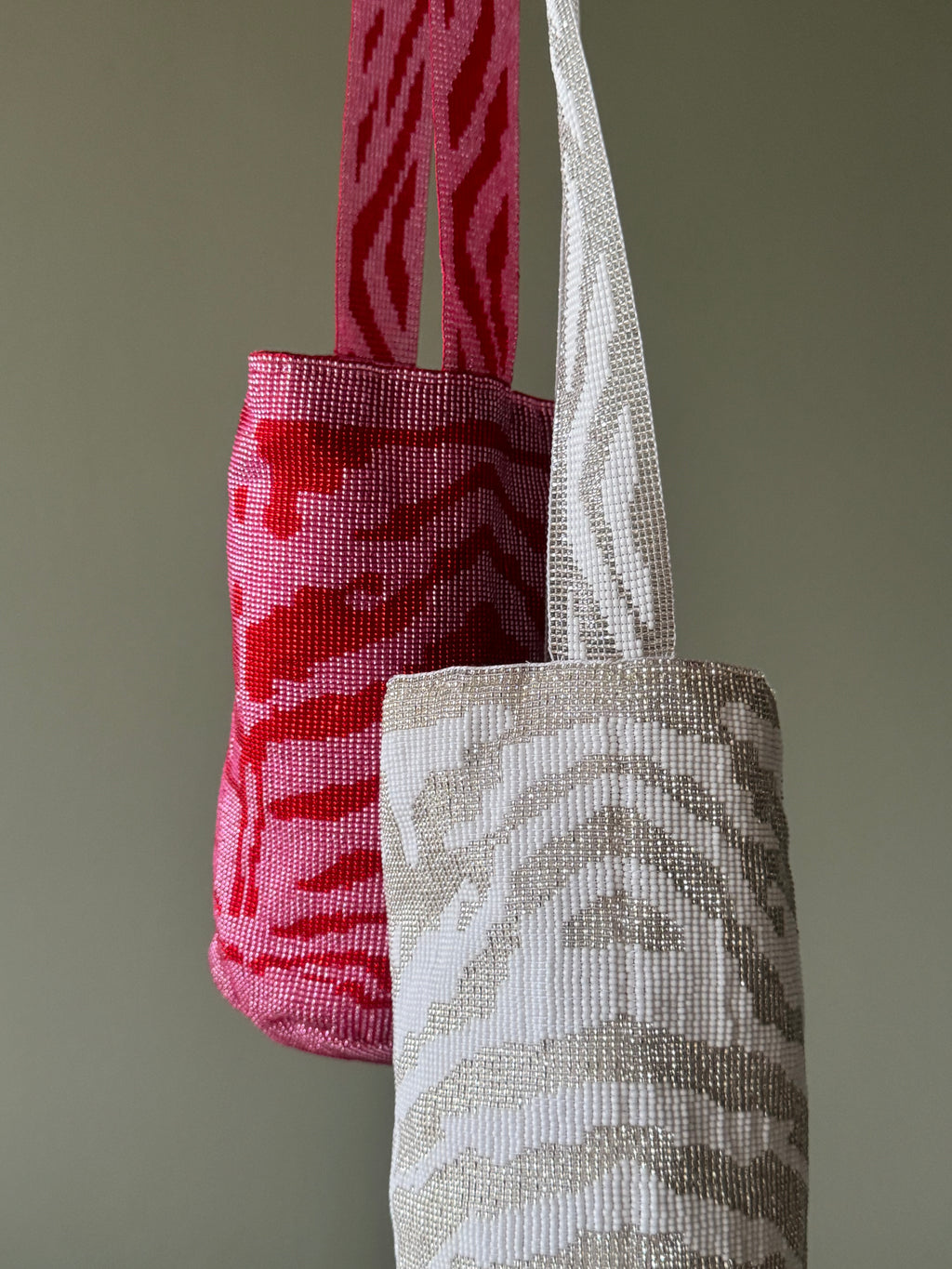 SILVER ANIMAL BAG
